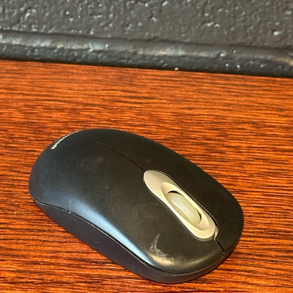 Microsoft Black Wireless Optical Mouse with Silver Scroll Wheel